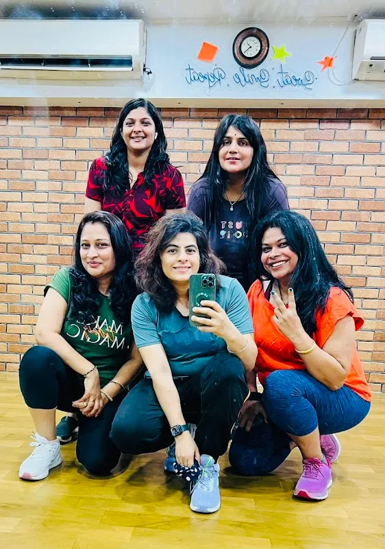 Aakriti Chhabra Fitness Studio (Zumba Yoga Class in Kandivali East)