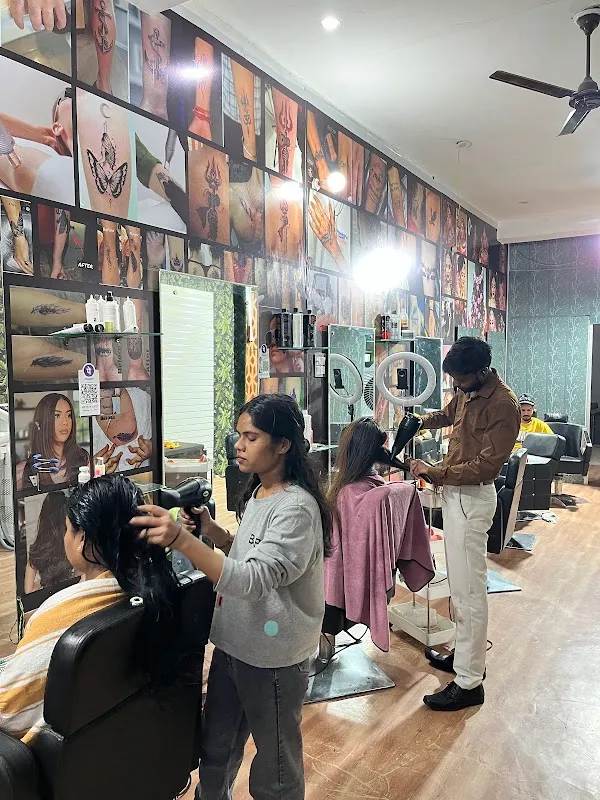 Aman Salon Tattoo & Academy