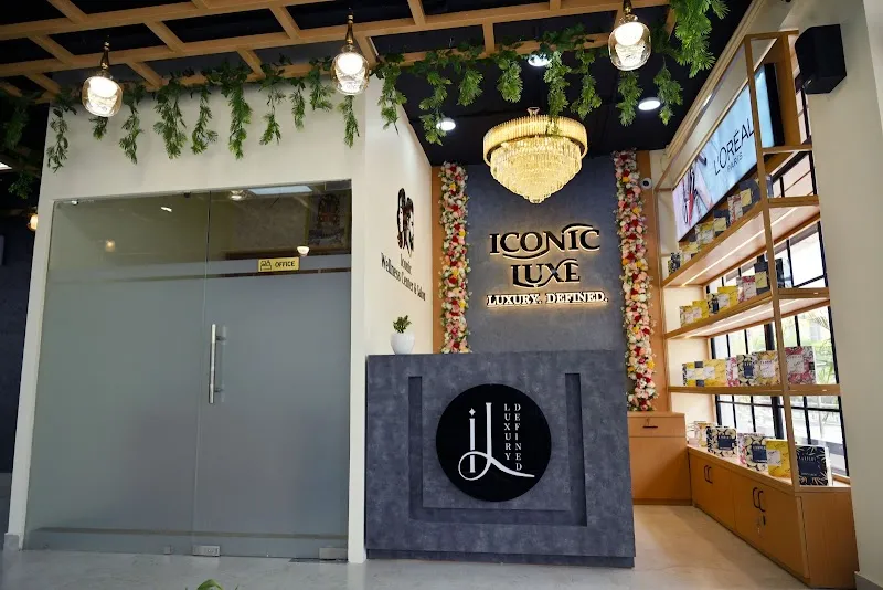 Iconic Luxe Unisex Salon