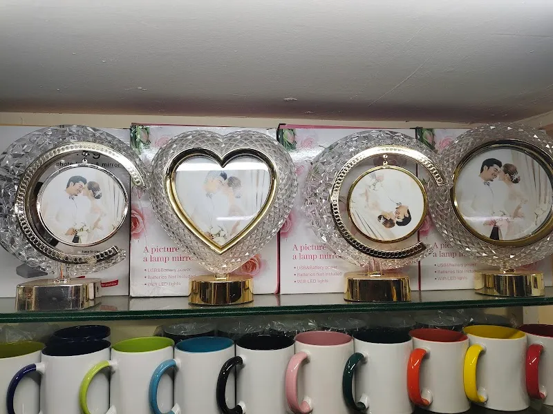 NISHKA PHOTOGRAPHY & GIFTING STUDIO