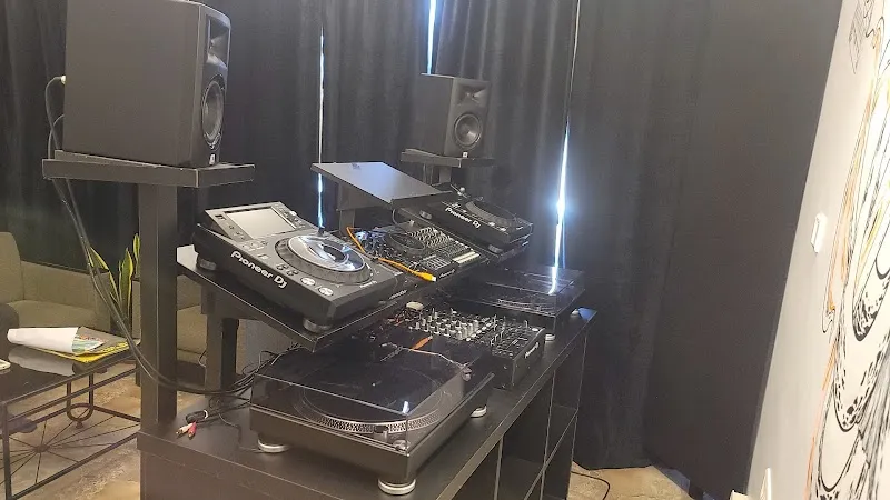 o3 studio (Music Production | Dj Academy | Mixing and Mastering Studio)