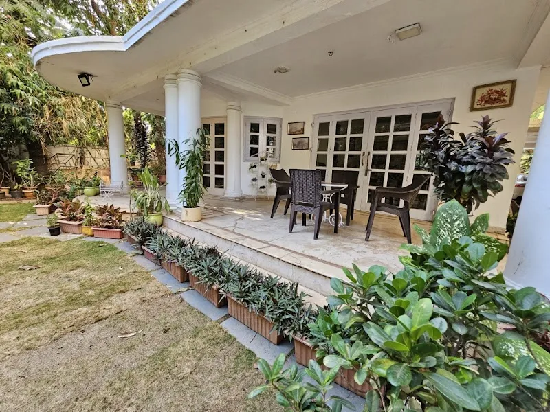 White House Bungalow