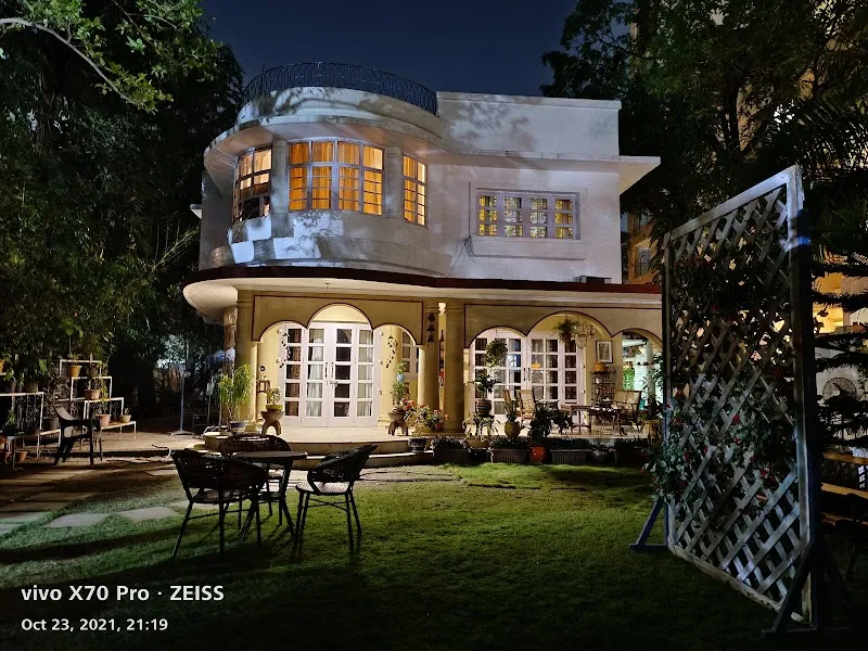 White House Bungalow