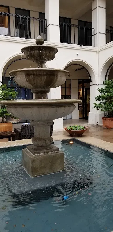 Riviera Spa - Uptown Knox Travis Walk