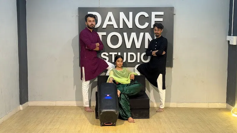 DANCE TOWN STUDIO BRANCH - 2