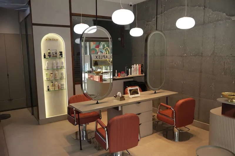 9ine Salon