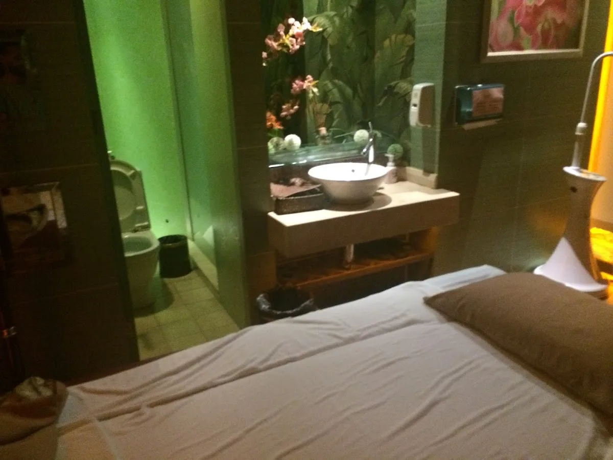 Water Cube Spa Hotel