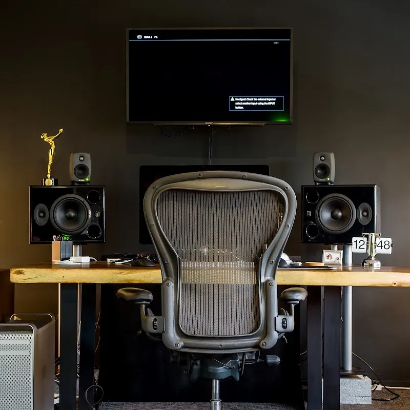 Splice Studios / voiceovers.asia