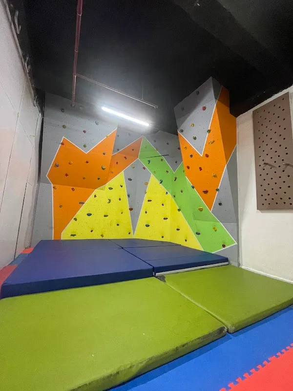 Dharma Fight & Fitness Studio