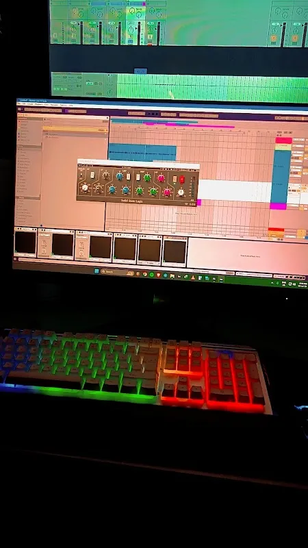 Le Nirvana Studio.Academy.Jampad