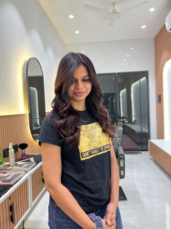 Al Saba unisex salon