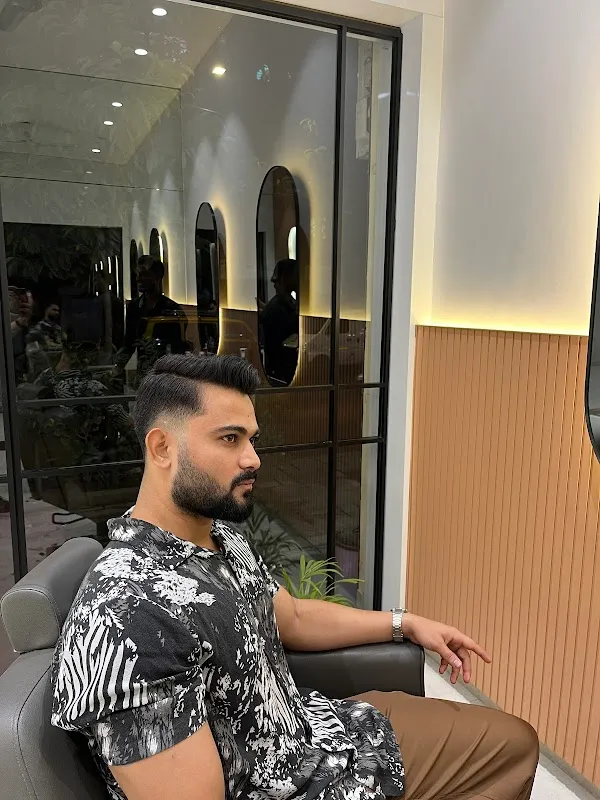 Al Saba unisex salon