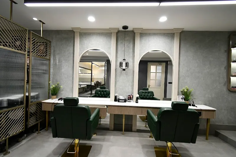 Toni & Guy Hairdressing, Beauty, Make-up, Nail Bar