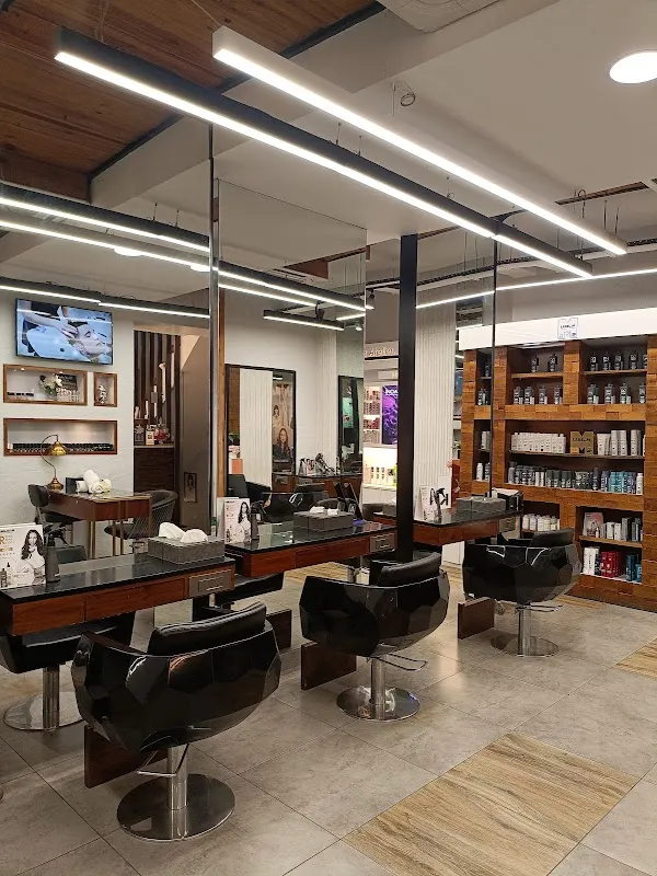 Toni & Guy Hairdressing, Beauty, Make-up, Nail Bar