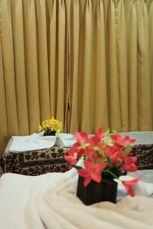 Royal Touch Spa In Goregaon East