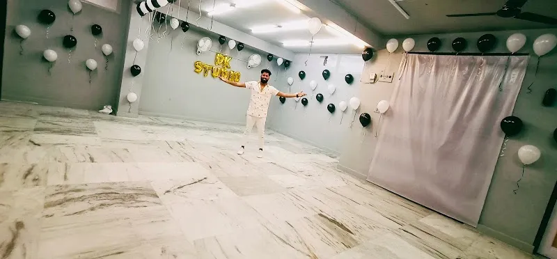 D K STUDIO OF DANCE