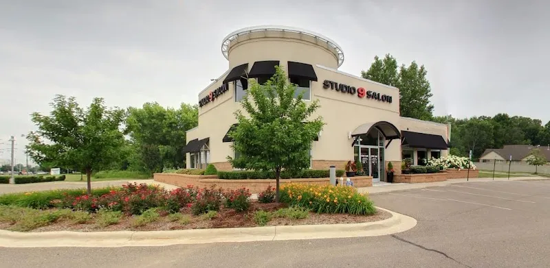 Studio 9 Salon