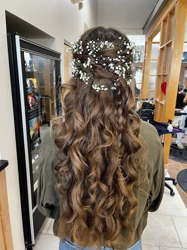 Studio 9 Salon