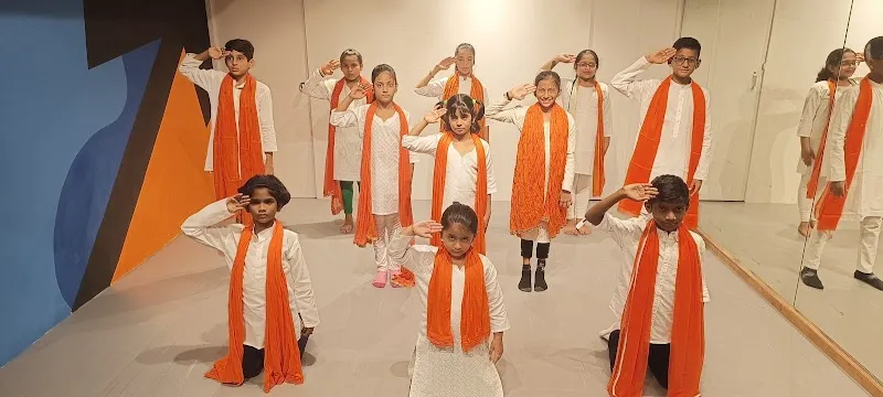 DANCE MODE STUDIO