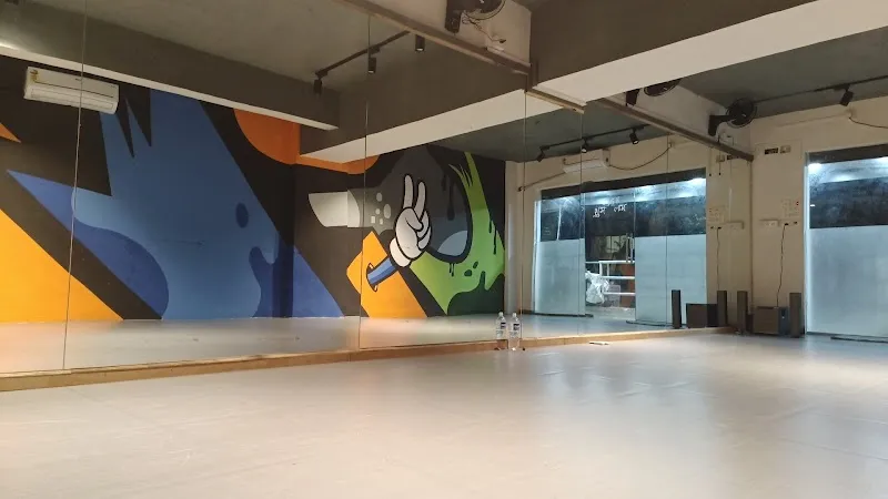 DANCE MODE STUDIO