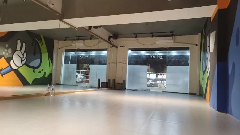 DANCE MODE STUDIO