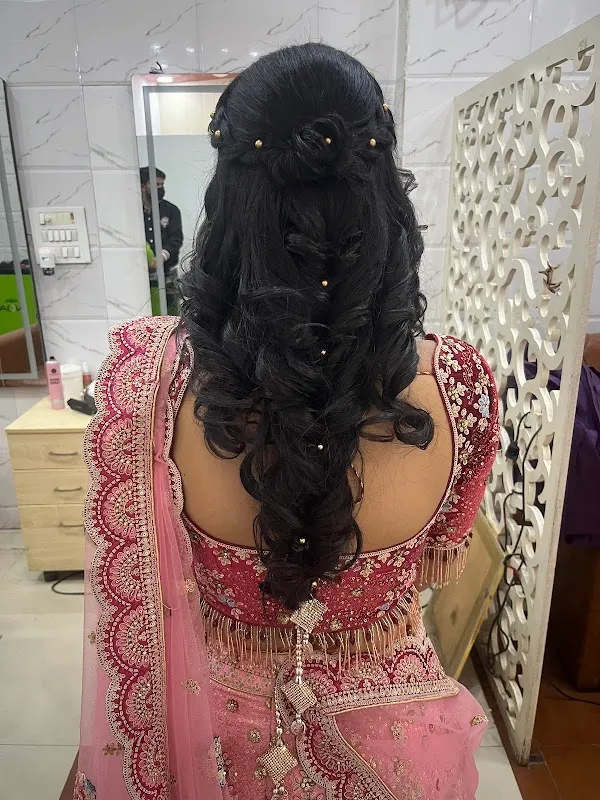 Fresh Look By Jyoti Taneja