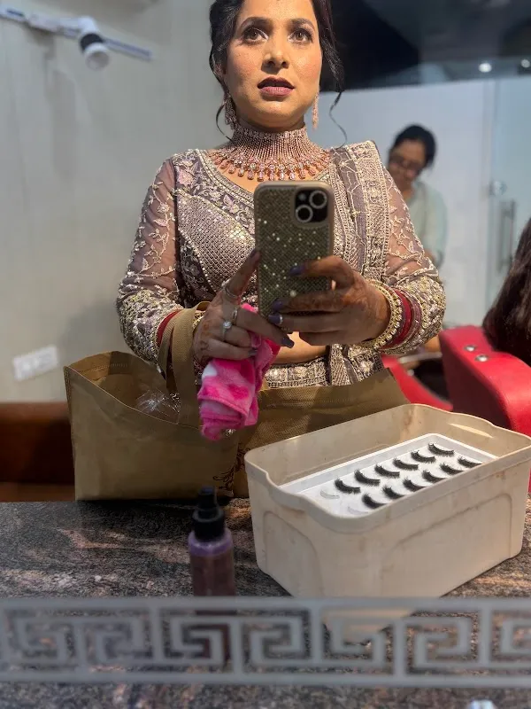 Fresh Look By Jyoti Taneja