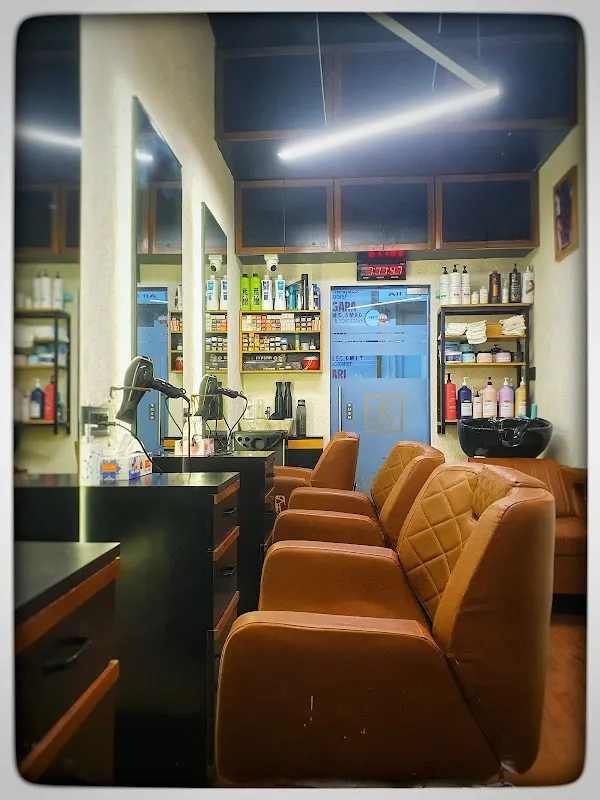 AARIF UNISEX SALON