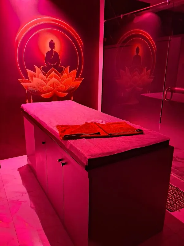 Refresh Salon and Spa - Best Spa in Kakinada
