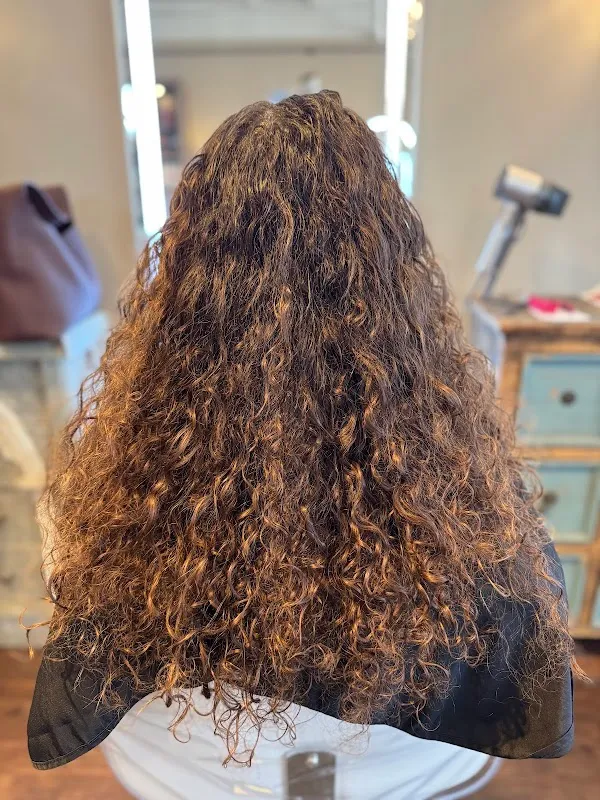 Michael Christian Salon & Dry Bar
