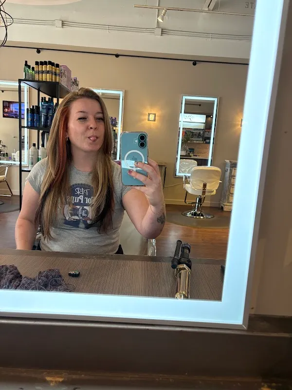 Michael Christian Salon & Dry Bar