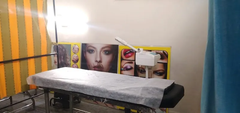 Abhi's Beauty Salon&Makeup Academy