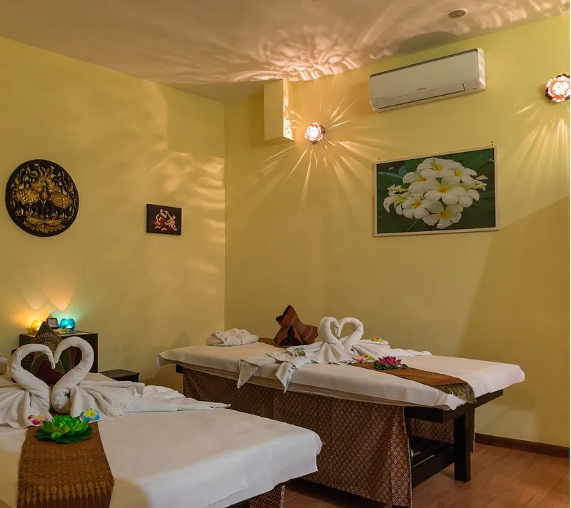 Delite Body Spa in Paharganj