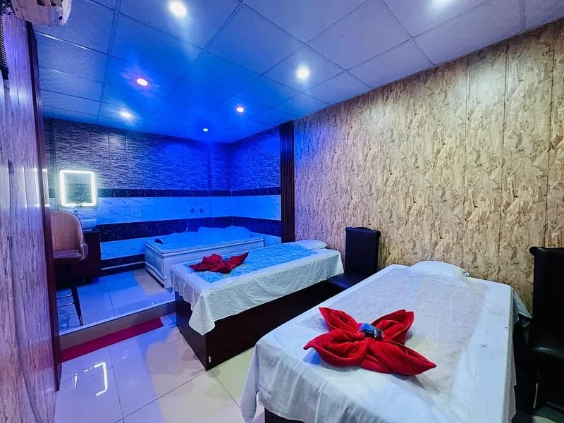 Delite Body Spa in Paharganj