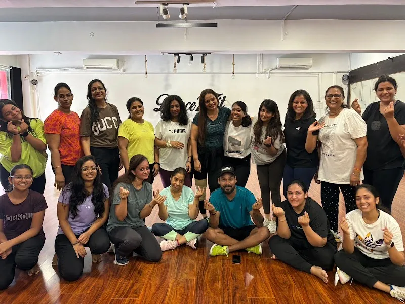 Dance 2 Fit Studio