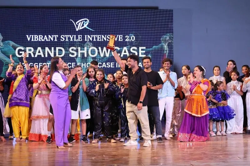 Vibrant Dance Choreography- Professional Dance Academy Agra
