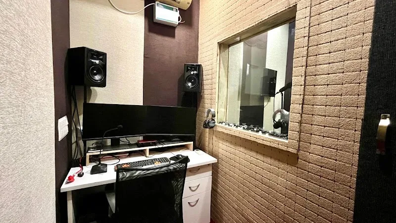 Raw frame studios