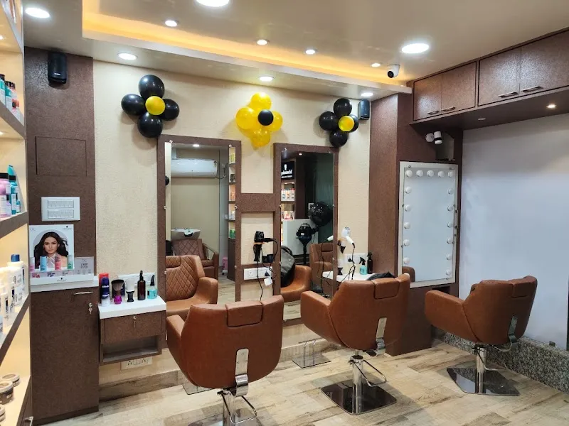 X & Y Family Salon