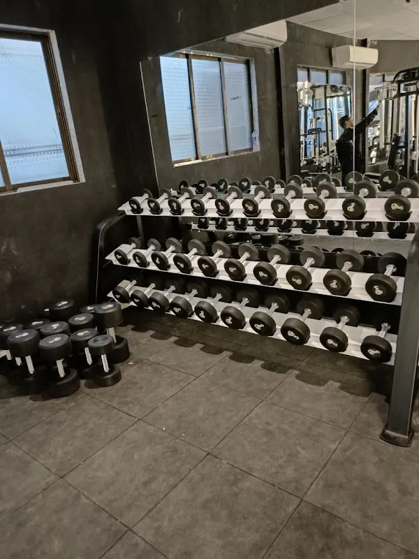M2J FITNESS CENTRE