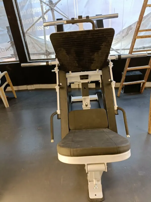 M2J FITNESS CENTRE
