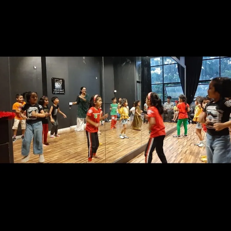 Pratik Baviskar Dance Academy, Ashoka Marg
