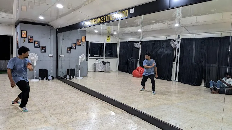 Step Makers Dance And Fitness Studio