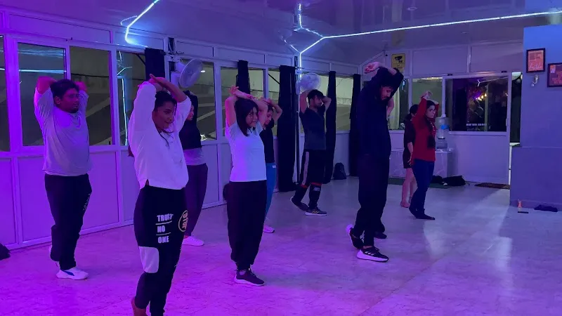 Step Makers Dance And Fitness Studio