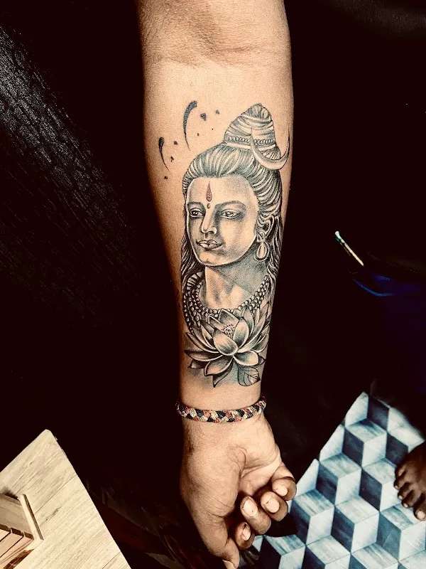 G K TATTOO & PIERCING STUDIO