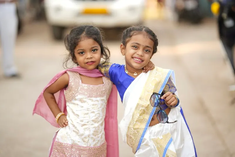 Milind Digital Photo Studio