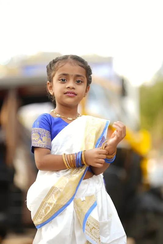 Milind Digital Photo Studio