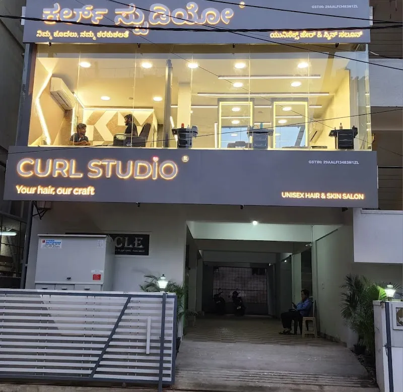 Curl Studio
