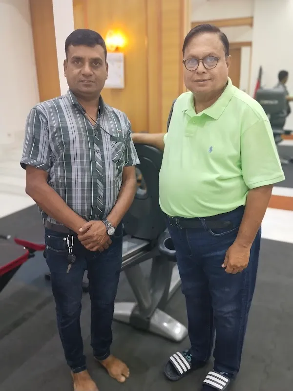 Padmakar massage therapist