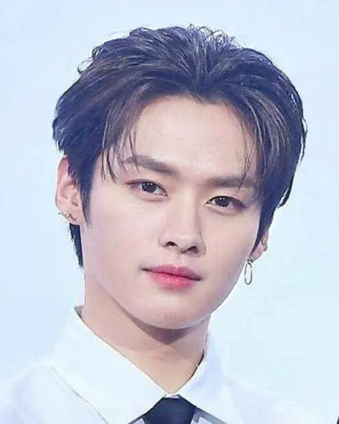 Changbin Salon