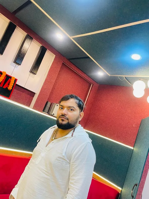 AKS MEDIA STUDIO